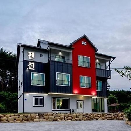 Gangneung Luluberry Pension Exterior photo